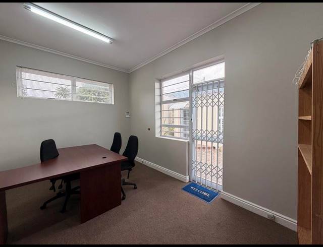 BUSINESS PROPERTY TO RENT IN WALMER